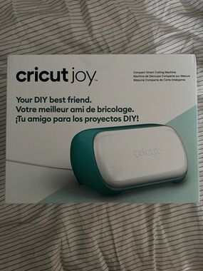 Cricut Joy Cutting Machine - Teal & White